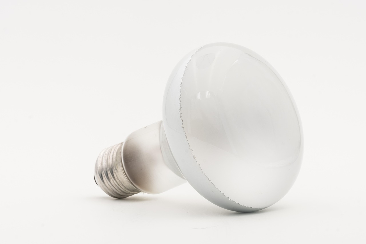 看烟民抽烟:如何帮助烟民有效抑制烟瘾?