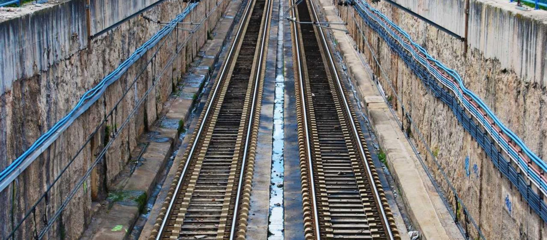 头条手机卡实名账号：苹果app详情下载教程怎么是英文的